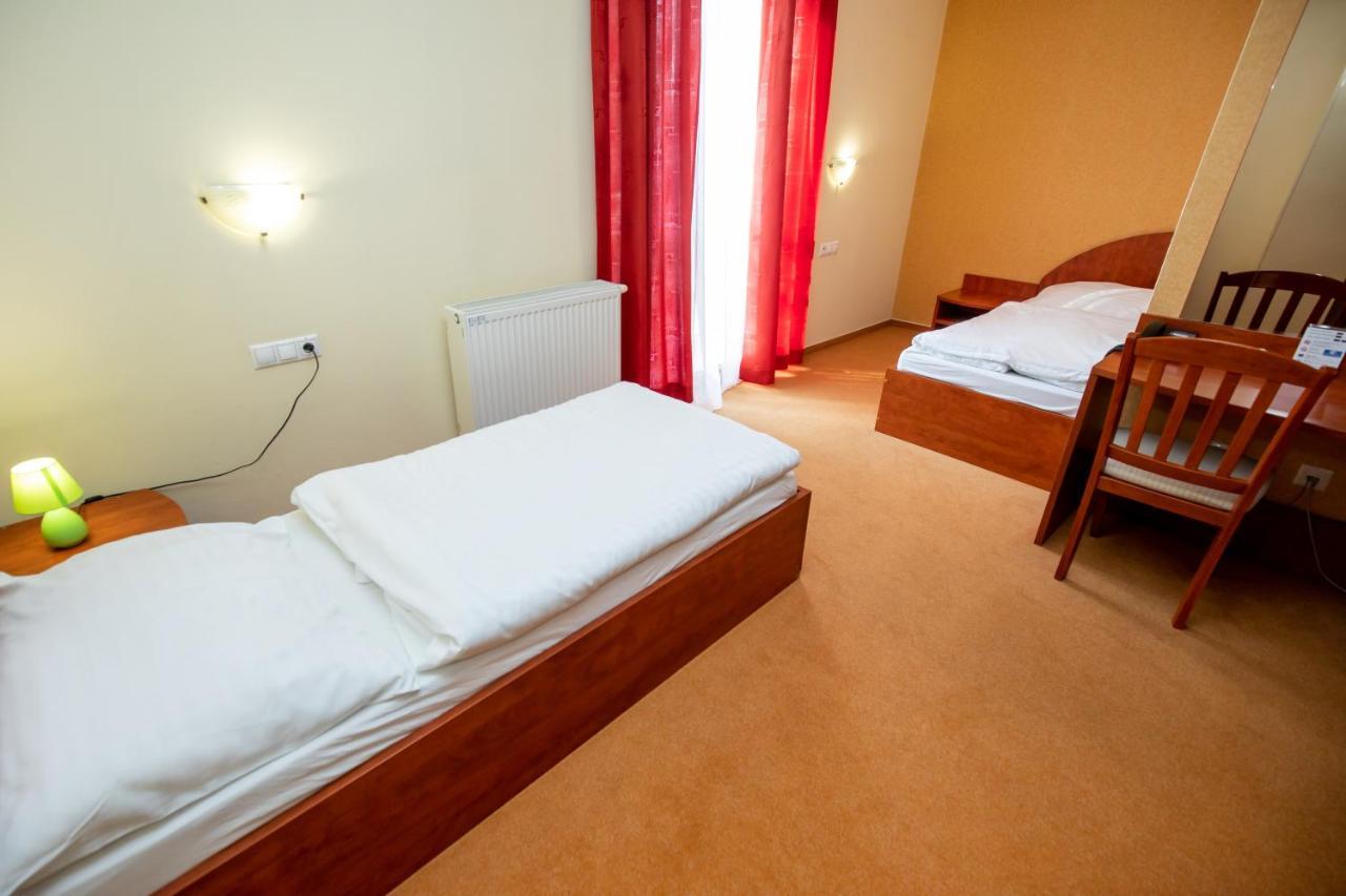 Hotel Boss Žilina Dış mekan fotoğraf
