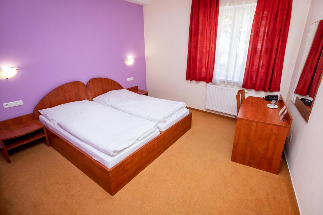 Hotel Boss Žilina Dış mekan fotoğraf