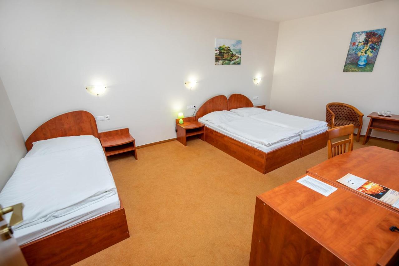 Hotel Boss Žilina Dış mekan fotoğraf