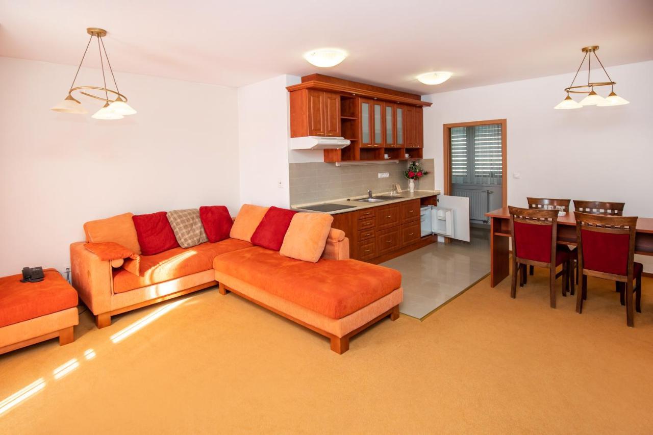 Hotel Boss Žilina Dış mekan fotoğraf